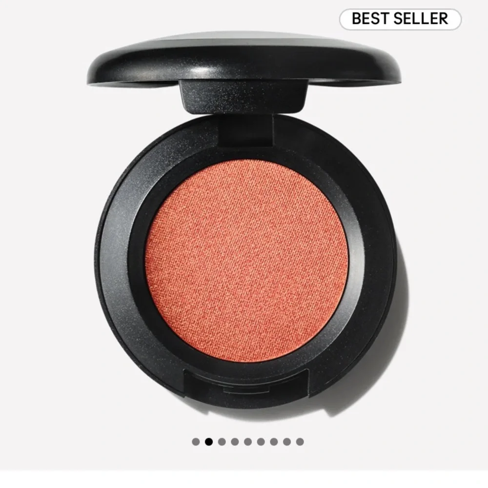 MAC Eyeshadow -Expensive Pink - Picture 5 of 6